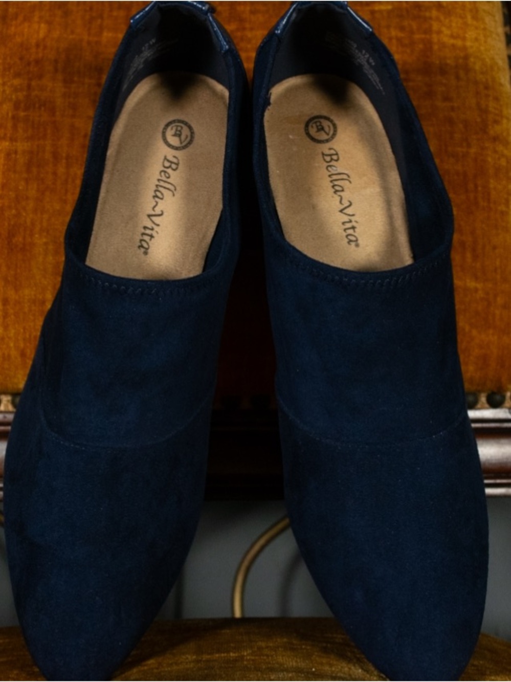 SIZE 12 Bella Vita Navy Suede Slip On “Shooties”